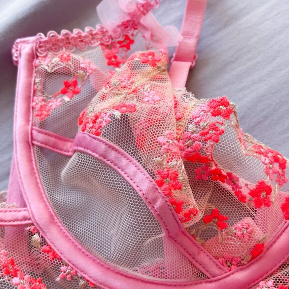 For Love and Lemons • Floral Pink Lace Love Bouquet Sheer Embroidered Bra • M - Picture 8 of 13